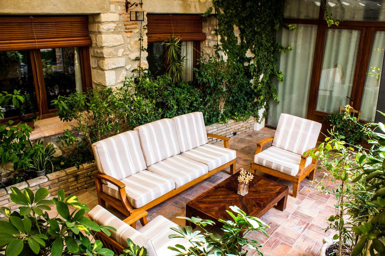 La Font D'Alcala Hotel Alcala de la Jovada Exterior photo